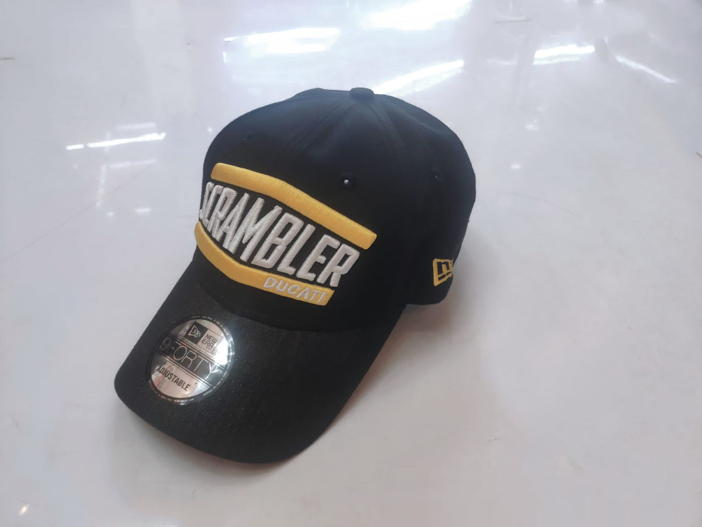 Boné New Era 9FORTY Team Scrambler Ducati