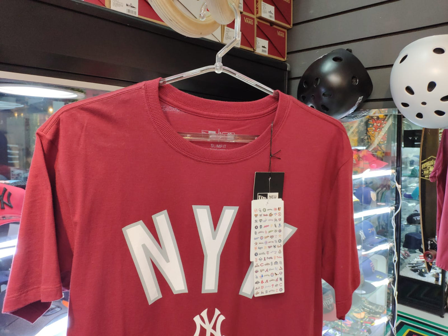 Camiseta New Era Core Word Mark Neyyan NY