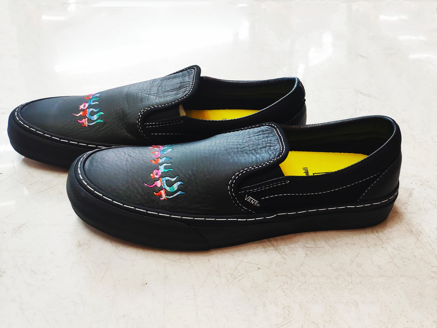 Tenis Slip-On SF Vans x Wade Goodall