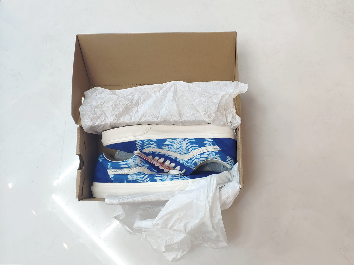 Tênis Old Skool Floral Solar Blue/Azul/Floral/Couro 38 BR