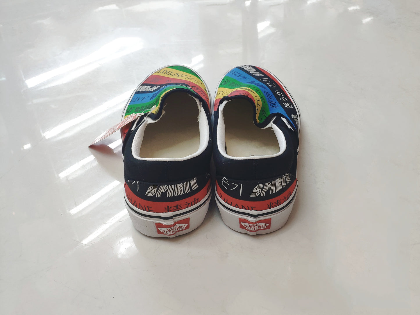 Tenis Vans Classic Spip-On Spirit Multi