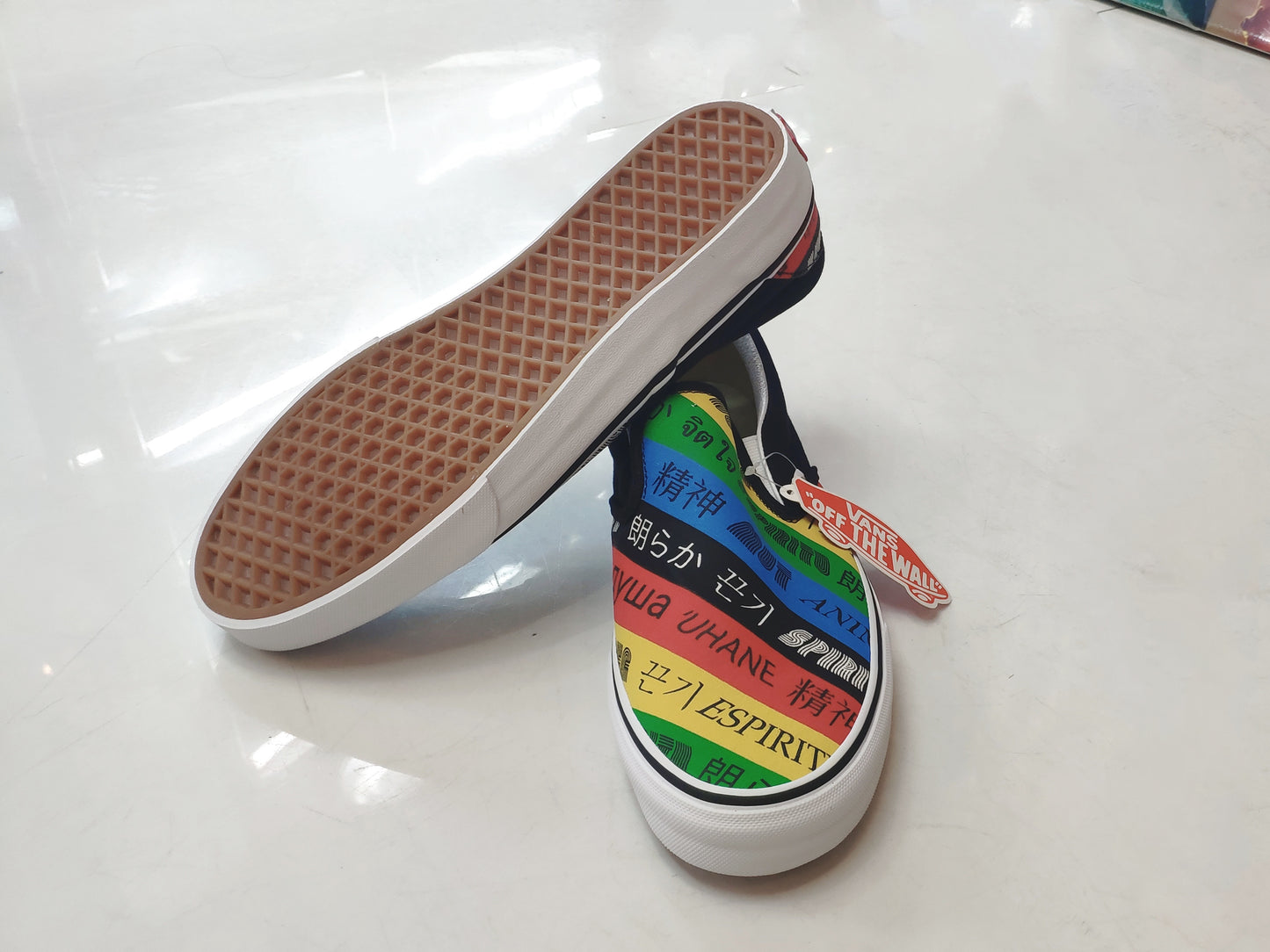 Tenis Vans Classic Spip-On Spirit Multi
