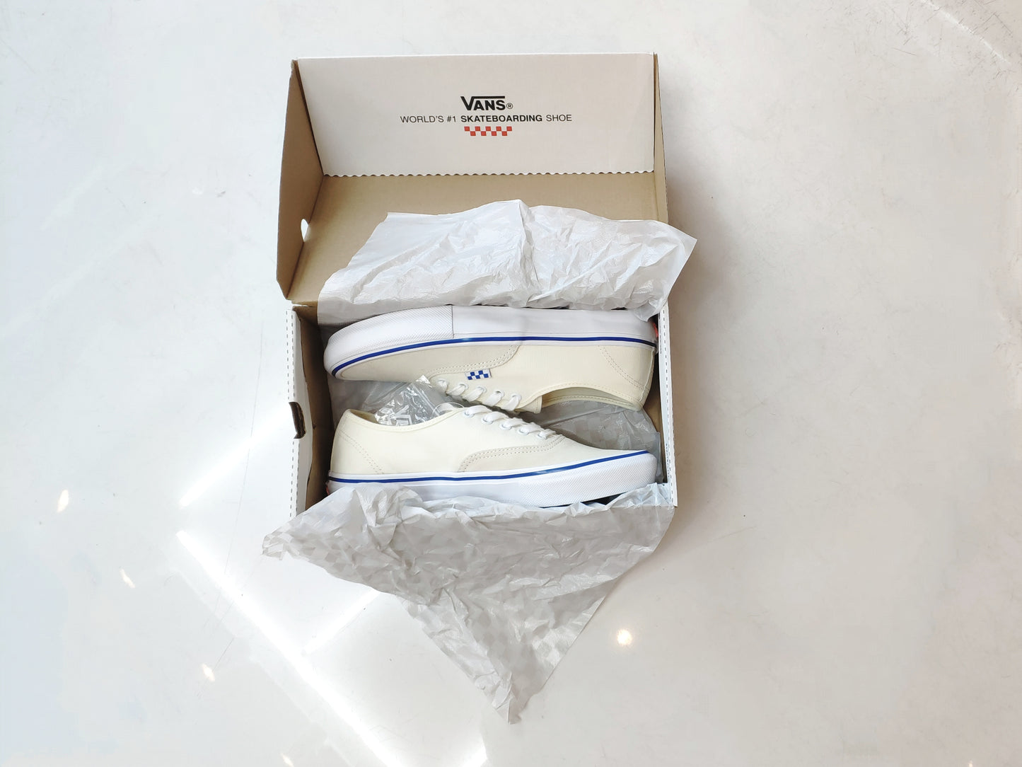 Tênis Vans Skate Authentic White / Branco 40 BR