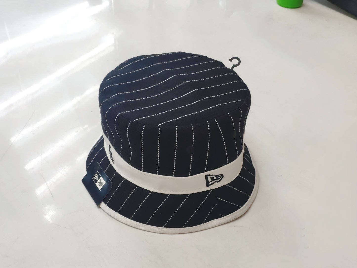 Bucket LA Los Angeles Core Sripes