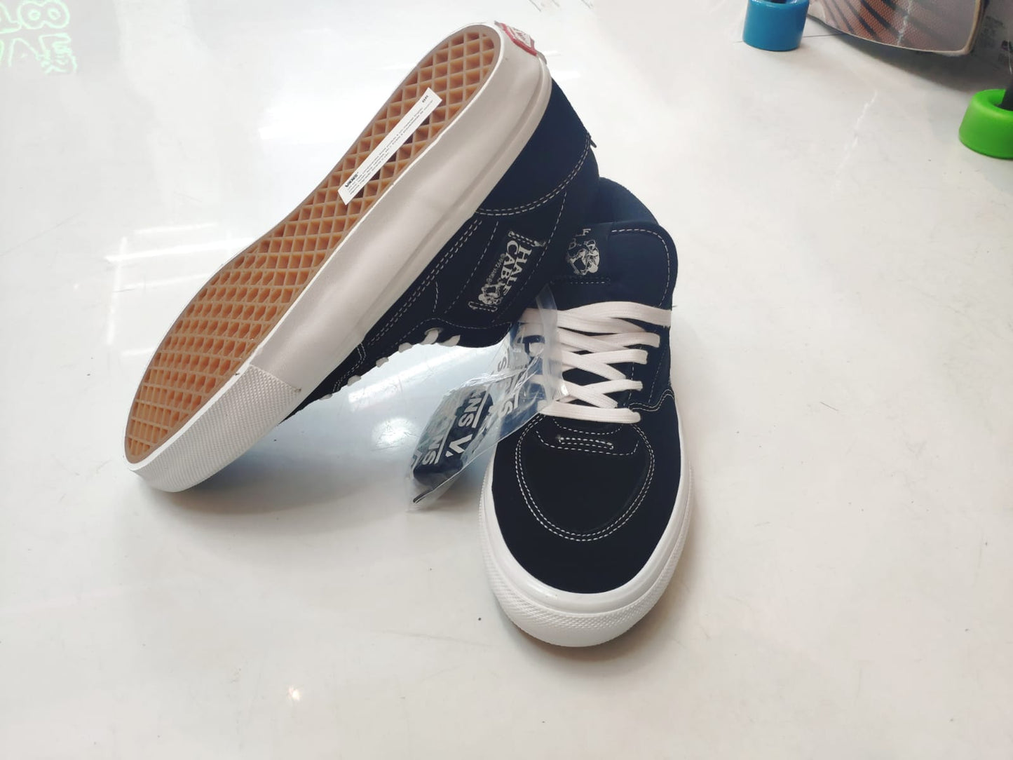 Tênis Vans Skate Half Cab Back White / Preto 42 BR