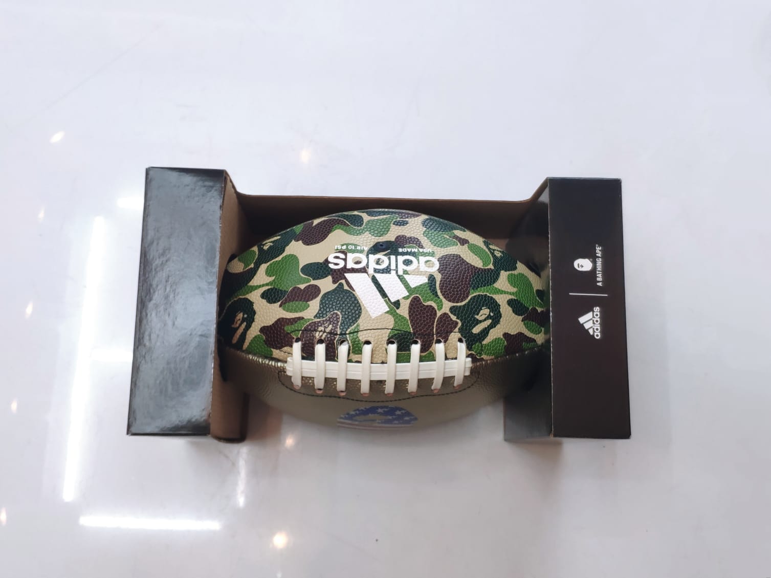 Bola de Futebol Americana Adidas x Bape Ball – OLDISCOOL