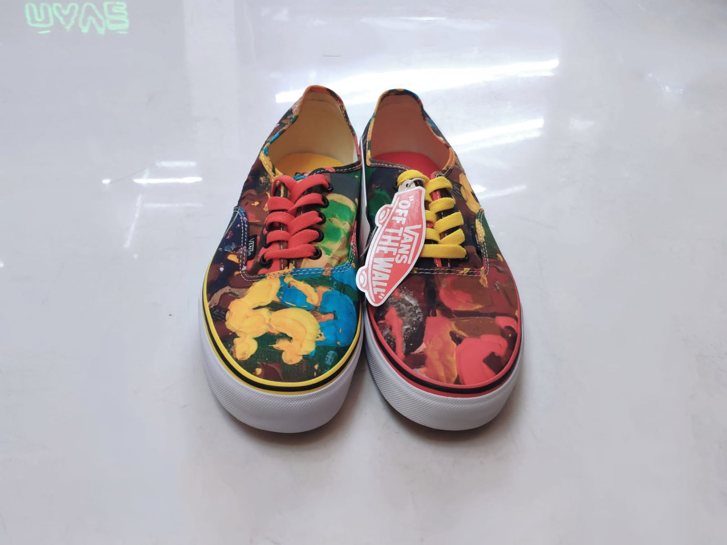 Tênis Vans Authentic X Moca Brenna Youngblood True White/Branco