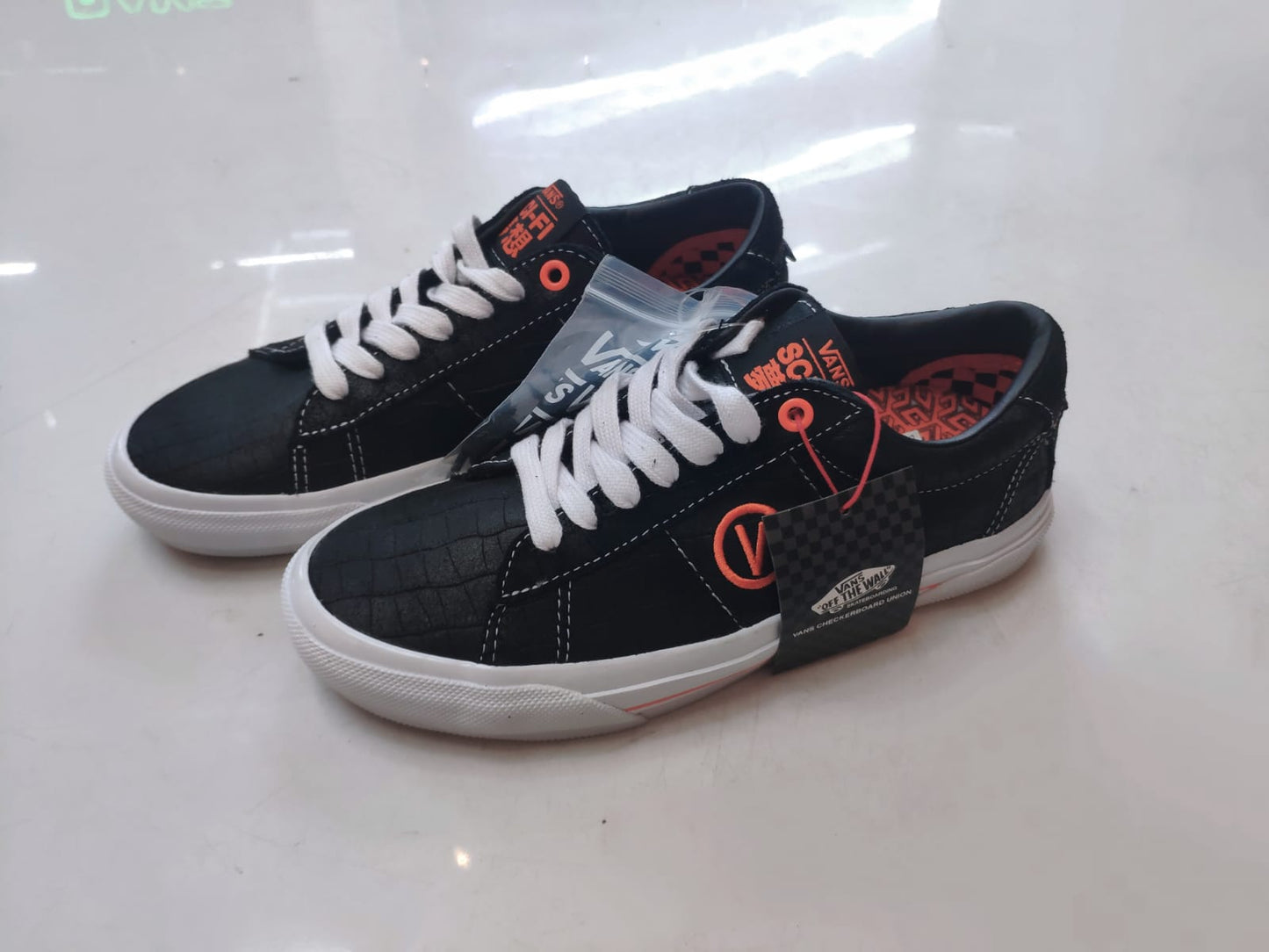 Tênis Vans Skate Sid VCU Sci-Fi Fantasy / Preto