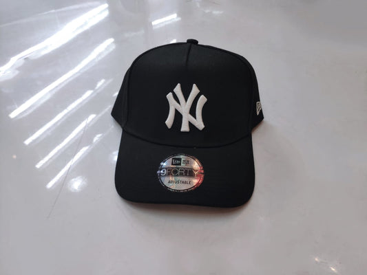 Boné New Era 9FORTY A-FRAME New York Yankees / Preto