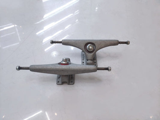 Trucks Gullwing Bomber Neil Carver USA 185 mm