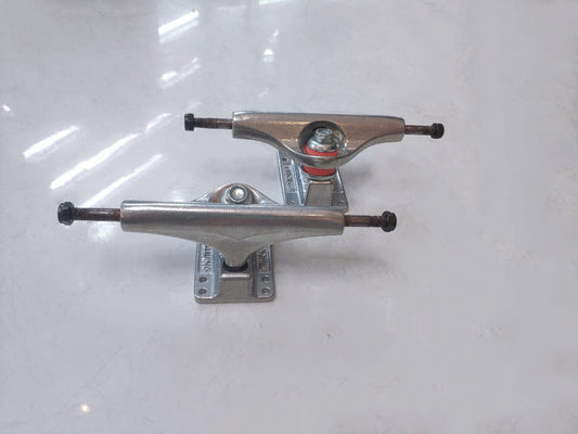 Trucks Gullwing USA 135 mm