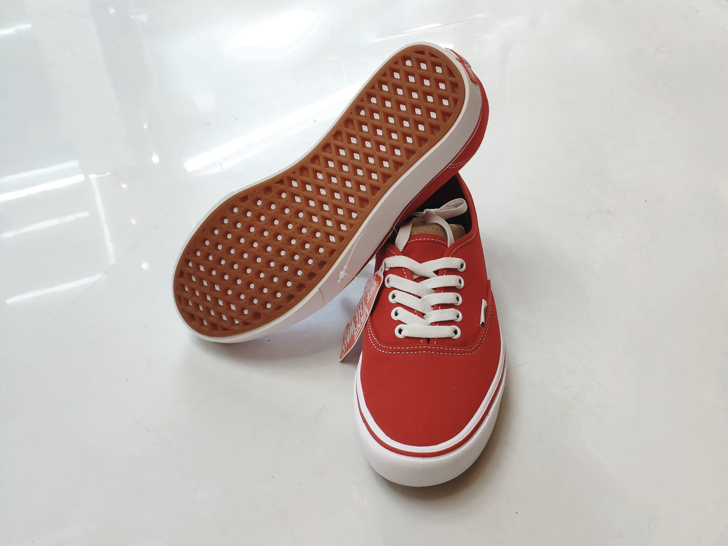 Tênis Vans Comfycush Authentic Red / Vermelho