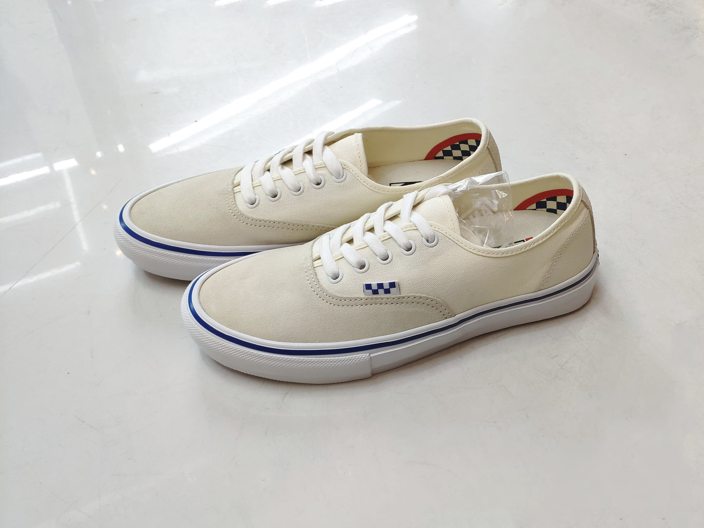 Tênis Vans Skate Authentic  White / Branco 40 BR